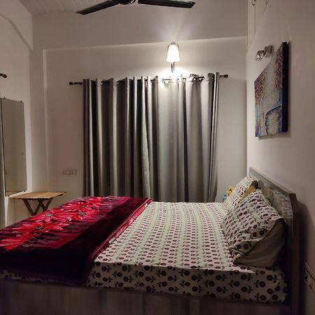 Aqua Villa Luxury Home Stay ロナバラ エクステリア 写真