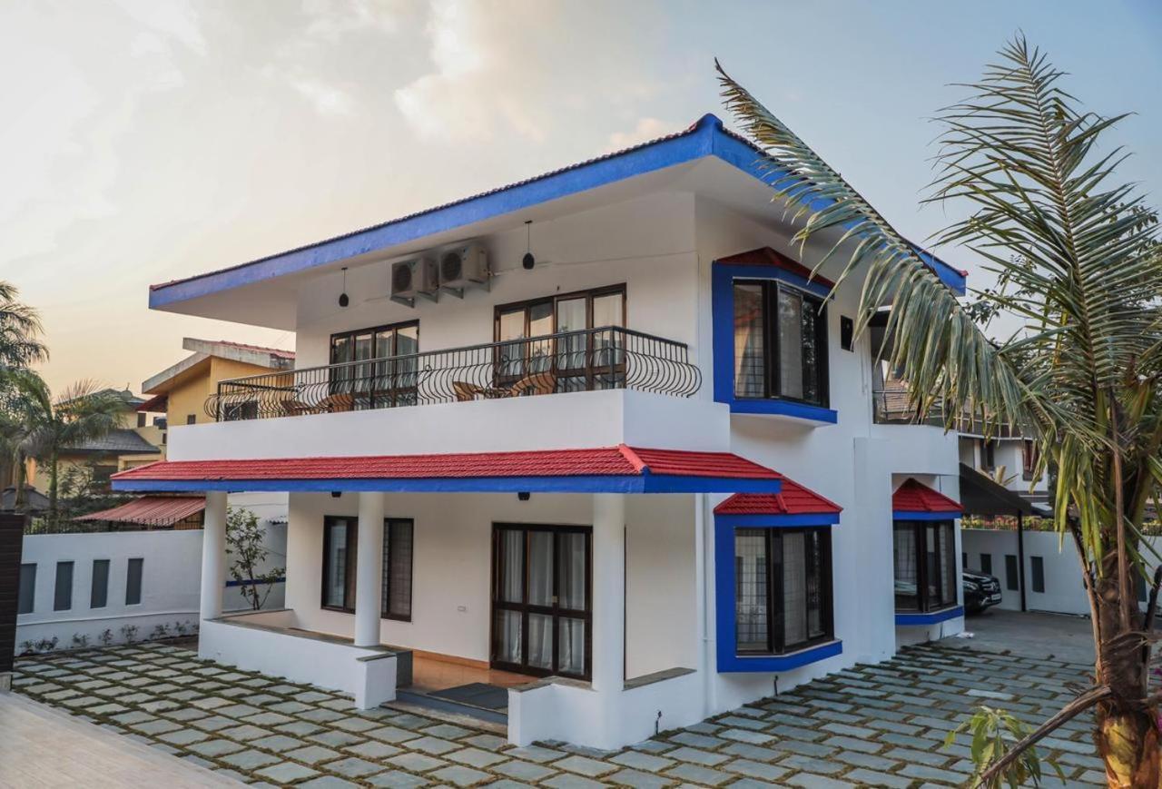 Aqua Villa Luxury Home Stay ロナバラ エクステリア 写真