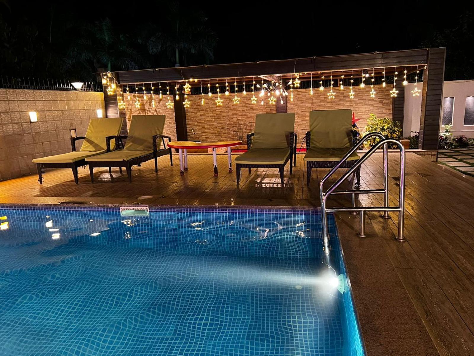 Aqua Villa Luxury Home Stay ロナバラ エクステリア 写真