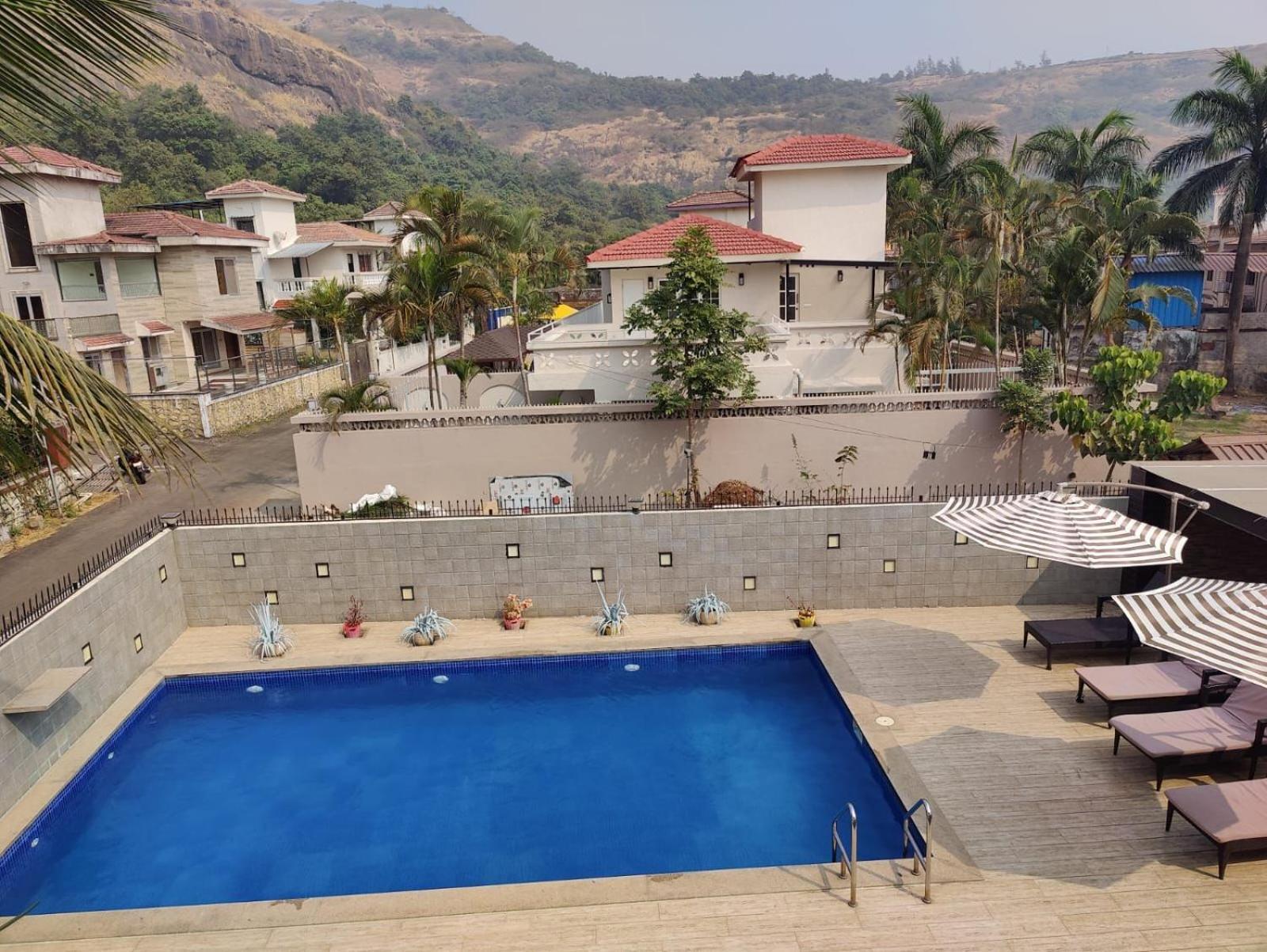 Aqua Villa Luxury Home Stay ロナバラ エクステリア 写真